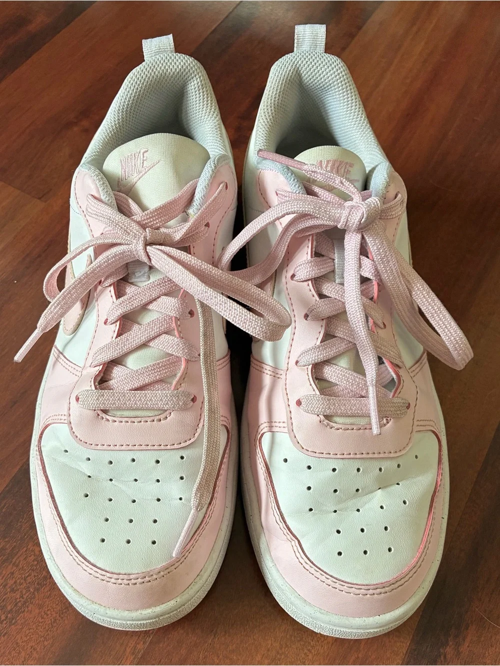 Nike Court Borough Low 2 SE (GS) in the White/Pink Foam 7Y